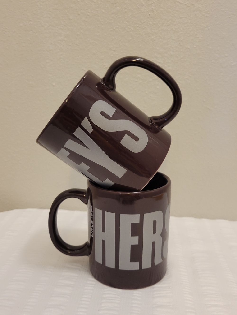 HERSHEY Set of 2 Brown Oversized Lettering Mugs